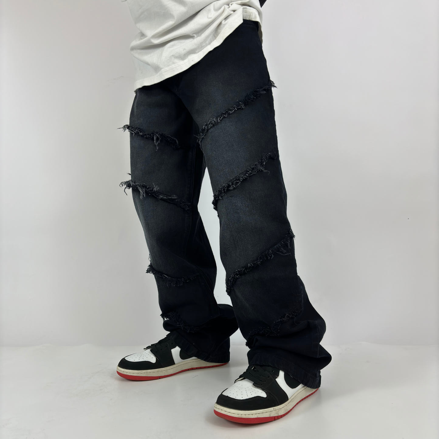 Distressed Denim - Jeans