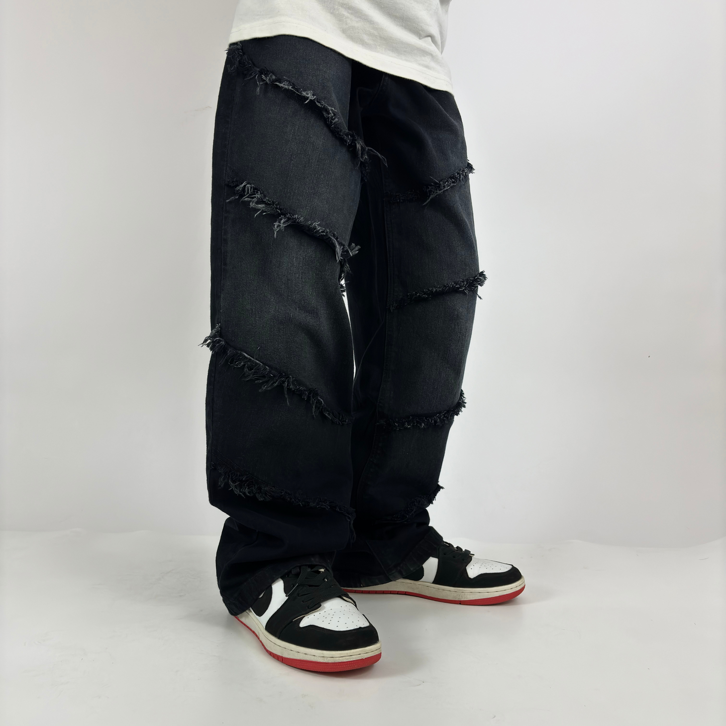 Distressed Denim - Jeans